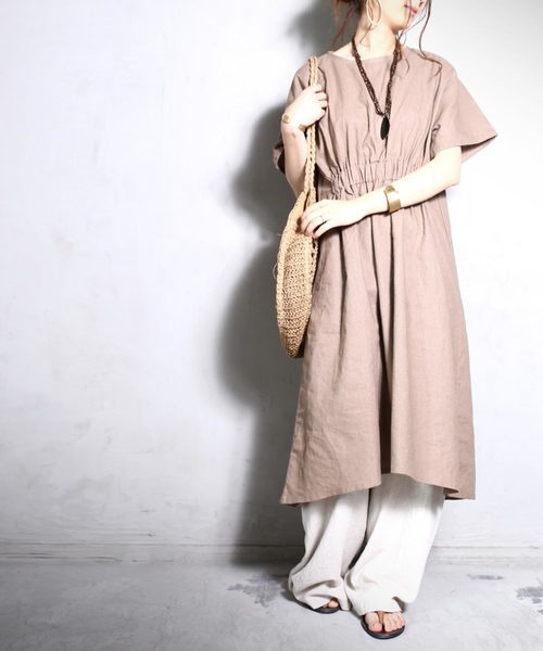 antiqua（アンティカ）の「ギャザーワンピ（ワンピース・レディース・ダークグレー/ベージュ系その他・FREE）」の3枚目の写真