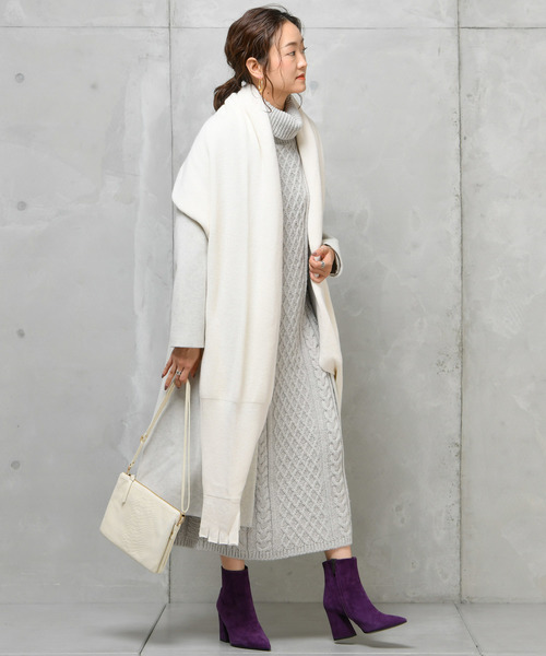 DouDou(ドゥドゥ)の「ミトン付きストール(ストール/ショール・レディース・アイボリー/ブラウン/キャメル・FREE)」の4枚目の写真