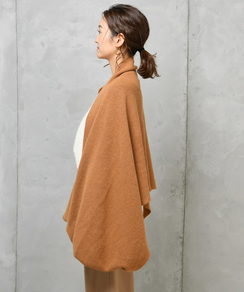 DouDou(ドゥドゥ)の「ミトン付きストール(ストール/ショール・レディース・アイボリー/ブラウン/キャメル・FREE)」の7枚目の写真