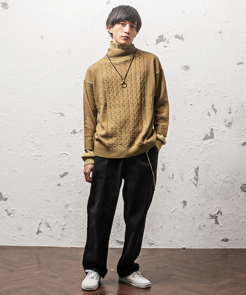 MinoriTY（マイノリティ）の「Wタートルケーブルニット（ニット/セーター・メンズ・モカ/テラコッタ/ブラック/ネイビー・L/M）」の13枚目の写真