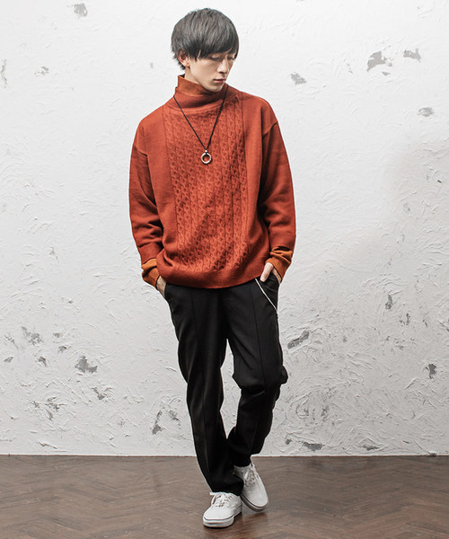 MinoriTY（マイノリティ）の「Wタートルケーブルニット（ニット/セーター・メンズ・モカ/テラコッタ/ブラック/ネイビー・L/M）」の9枚目の写真