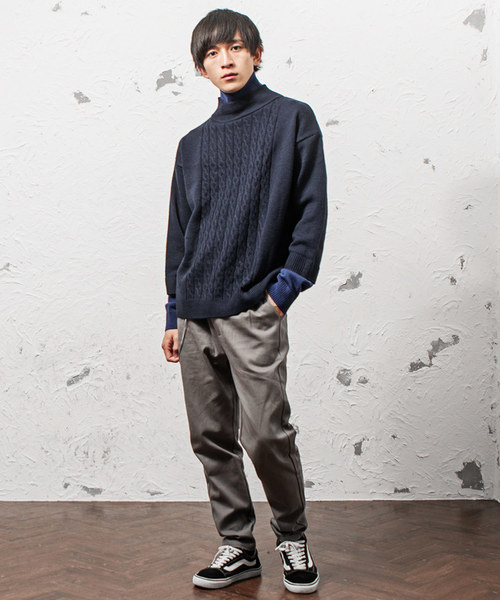 MinoriTY（マイノリティ）の「Wタートルケーブルニット（ニット/セーター・メンズ・モカ/テラコッタ/ブラック/ネイビー・L/M）」の5枚目の写真