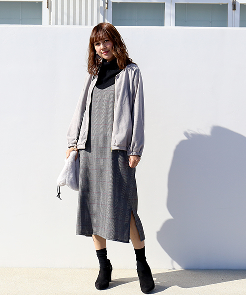 MARBLE WALTS(マーブルワルツ)の「フェイクスエード裏毛 ZIPカーディガン(カーディガン/ボレロ・レディース・ベージュ/ブラウン/グレー・M/L)」の20枚目の写真