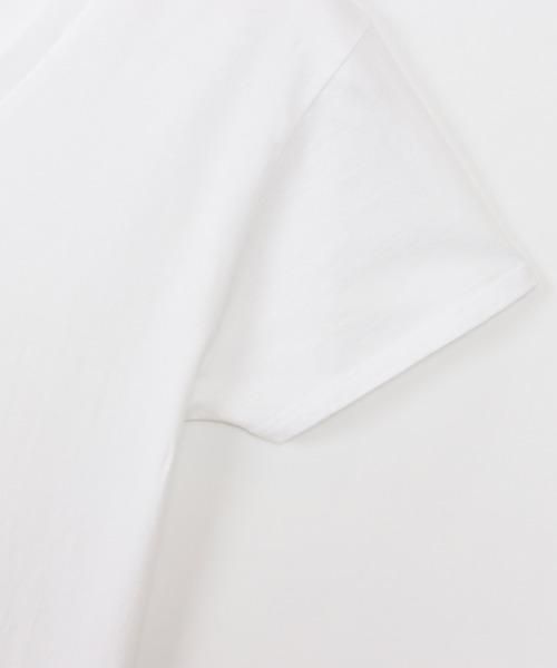 HANES(ヘインズ)の「【Hanes/ヘインズ】レディース ジャパンフィットフォーハー【2枚組】VネックTシャツ 5.3oz(Tシャツ/カットソー・レディース・ホワイト×ブルー/その他3・MEDIUM/LARGE)」の4枚目の写真