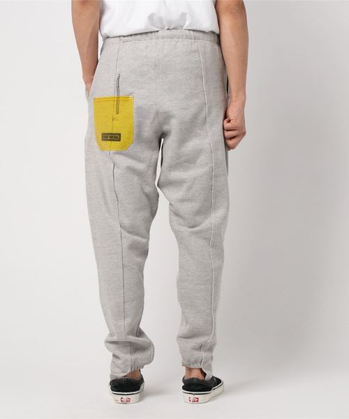 BOW WOW(バウワウ)の「【BOWWOW】CUT ATTACH SWEAT PANTS(その他パンツ・メンズ・ブラック/グレー・MEDIUM/LARGE)」の3枚目の写真