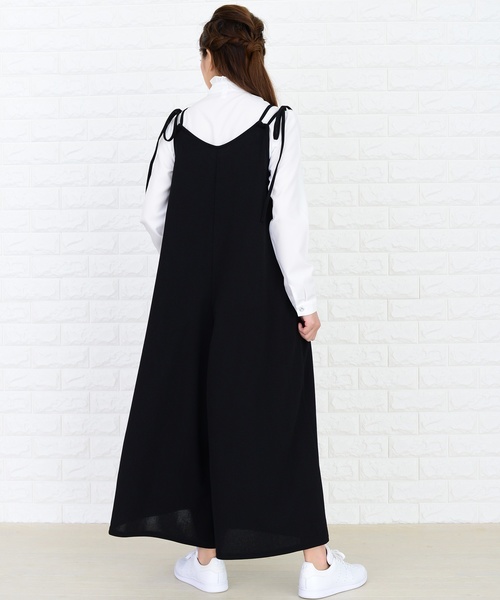 Lace Ladies(レースレディース)の「肩ひもリボン付き サロペットワイドパンツ オールインワン・パンツ(つなぎ/オールインワン・レディース・ブラック/ネイビー・S/M/L/XL)」の5枚目の写真