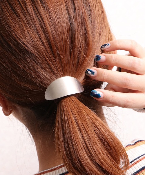 Ree&Mee（リーアンドミー）の「Ree＆Mee ポニーフック ヘアカフ（バレッタ/ヘアクリップ・レディース・A/B/C/D/E/F/G/H/I/J/K/L/M/N/O/P/Q/S/R/T/U/V/W・FREE）」の6枚目の写真