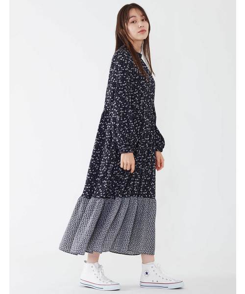 POU DOU DOU(プードゥドゥ)の「デシンフラワーパッチワークスワンピース(ワンピース・レディース・ベージュ/ネイビー/ブルー・3)」の1枚目の写真