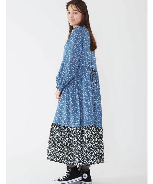 POU DOU DOU(プードゥドゥ)の「デシンフラワーパッチワークスワンピース(ワンピース・レディース・ベージュ/ネイビー/ブルー・3)」の6枚目の写真