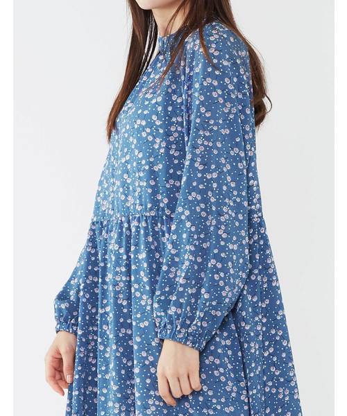 POU DOU DOU(プードゥドゥ)の「デシンフラワーパッチワークスワンピース(ワンピース・レディース・ベージュ/ネイビー/ブルー・3)」の22枚目の写真