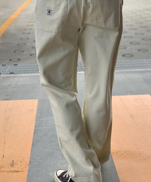 GLOSTER（グロスター）の「【WEB限定カラーあり】【FREDYMAC/フレディマック】ワイドパンツ イージーパンツ（その他パンツ・メンズ・チャコールグレー/ライトブルー/オリーブ/サックスブルー/インディゴブルー/ホワイト系その他/キャメル/キナリ・M/L）」の9枚目の写真