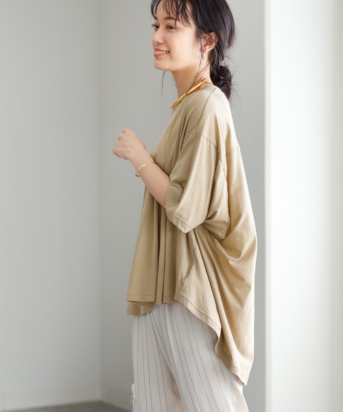 ADAM ET ROPE'(アダムエロペ)の「コクーンフレアトップス(Tシャツ/カットソー・レディース・ホワイト/チャコールグレー/ベージュ・FREE)」の21枚目の写真