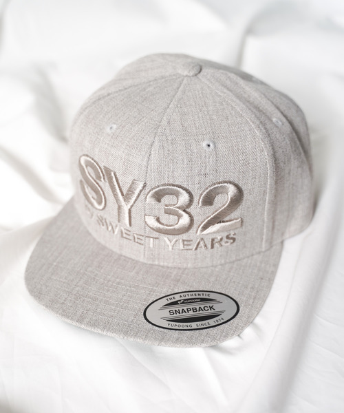 SY32 by SWEET YEARS（エスワイサーティトゥバイスィートイヤーズ）の「『SY32 by SWEET YEARS』3D LOGO SNAPBACK CAP（キャップ・メンズ・ブラック/ブラック系その他/グレー/ネイビー・FREE）」の3枚目の写真