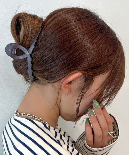 apres jour mignon(アプレジュールミニョン)の「【apresjour mignon×ARIAZ】変形ヘアクリップ(バレッタ/ヘアクリップ・レディース・ベージュ/カーキ/その他/モカ/スモークピンク/ブラック系その他2/ブラック系その他/ホワイト系その他/ブラック/ライトブラウン/アイボリー・ONESIZE)」の6枚目の写真