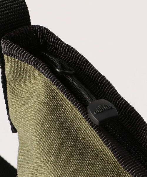 DANTON（ダントン）の「【DANTON/ダントン】 コットンキャンバス横型サコッシュ #JD-7298（ボディバッグ/ウエストポーチ・メンズ・チャコールグレー/ブラック/ベージュ/オリーブ/サックスブルー/キナリ・FREE）」の10枚目の写真