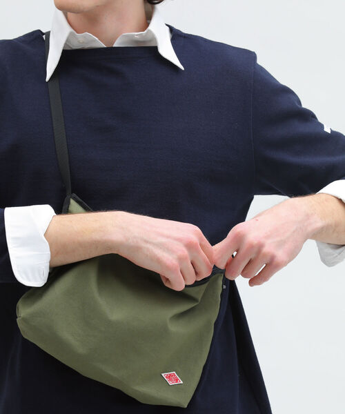 DANTON（ダントン）の「【DANTON/ダントン】 コットンキャンバス横型サコッシュ #JD-7298（ボディバッグ/ウエストポーチ・メンズ・チャコールグレー/ブラック/ベージュ/オリーブ/サックスブルー/キナリ・FREE）」の16枚目の写真