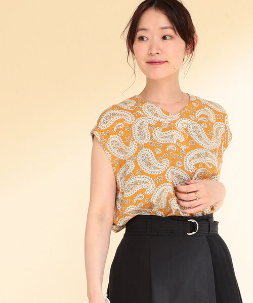 Ray BEAMS（レイビームス）の「TOWN CRAFT × Ray BEAMS / 別注 ペイズリー チュニック（シャツ/ブラウス・レディース・ブラック/イエロー・ONE SIZE）」の2枚目の写真