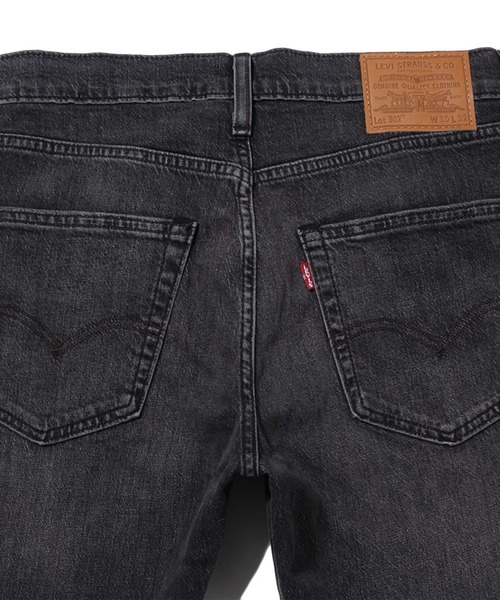 Levi's（リーバイス）の「502(TM) TAPER BERRY BERRY（デニムパンツ・メンズ・ブラック・W28 L32/W29 L32/W30 L32/W31 L32/W32 L32/W33 L32/W34 L32/W36 L32）」の6枚目の写真