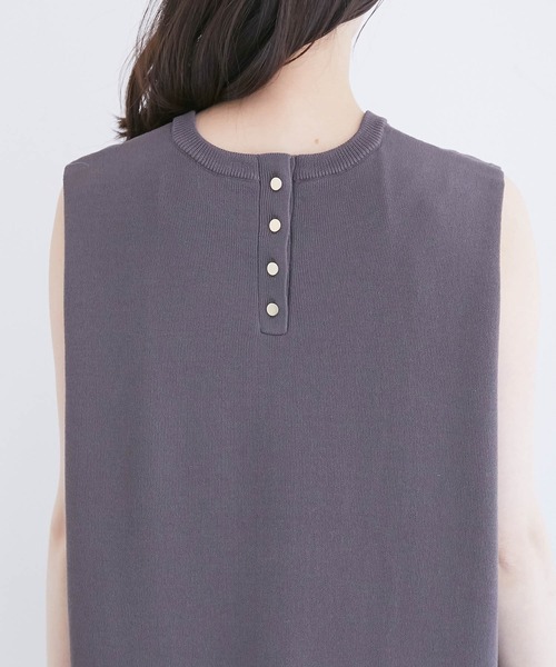 VIS（ビス）の「バックメタル釦肩タックAラインニットワンピース（ワンピース・レディース・ダークグリーン/ブラウン/オレンジ/スミクロ・FREE）」の8枚目の写真