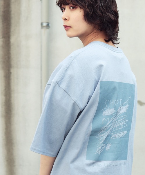 Mark Gonzales（マーク・ゴンザレス）の「Mark Gonzales / マークゴンザレス 別注 コラボ オーバーサイズ ヘビーウェイト 刺繍 ロゴ ビッグシルエット プリント Tシャツ（Tシャツ/カットソー・メンズ・ホワイト系その他/ブラック系その他/グレー系その他/ブルー系その他/ホワイト系その他2/ホワイト系その他3/ホワイト系その他4/ブラック系その他2/グレー系その他2/ブルー系その他2/ホワイト系その他5/ブラック系その他3・MEDIUM/LARGE）」の12枚目の写真