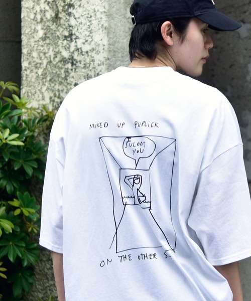 Mark Gonzales（マーク・ゴンザレス）の「Mark Gonzales / マークゴンザレス 別注 コラボ オーバーサイズ ヘビーウェイト 刺繍 ロゴ ビッグシルエット プリント Tシャツ（Tシャツ/カットソー・メンズ・ホワイト系その他/ブラック系その他/グレー系その他/ブルー系その他/ホワイト系その他2/ホワイト系その他3/ホワイト系その他4/ブラック系その他2/グレー系その他2/ブルー系その他2/ホワイト系その他5/ブラック系その他3・MEDIUM/LARGE）」の6枚目の写真