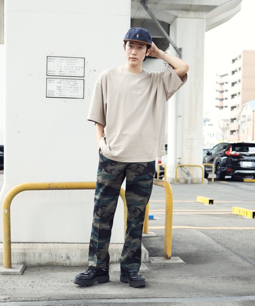 Mark Gonzales（マーク・ゴンザレス）の「Mark Gonzales / マークゴンザレス 別注 コラボ オーバーサイズ ヘビーウェイト 刺繍 ロゴ ビッグシルエット プリント Tシャツ（Tシャツ/カットソー・メンズ・ホワイト系その他/ブラック系その他/グレー系その他/ブルー系その他/ホワイト系その他2/ホワイト系その他3/ホワイト系その他4/ブラック系その他2/グレー系その他2/ブルー系その他2/ホワイト系その他5/ブラック系その他3・MEDIUM/LARGE）」の14枚目の写真