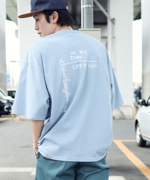 Mark Gonzales（マーク・ゴンザレス）の「Mark Gonzales / マークゴンザレス 別注 コラボ オーバーサイズ ヘビーウェイト 刺繍 ロゴ ビッグシルエット プリント Tシャツ（Tシャツ/カットソー・メンズ・ホワイト系その他/ブラック系その他/グレー系その他/ブルー系その他/ホワイト系その他2/ホワイト系その他3/ホワイト系その他4/ブラック系その他2/グレー系その他2/ブルー系その他2/ホワイト系その他5/ブラック系その他3・MEDIUM/LARGE）」の20枚目の写真