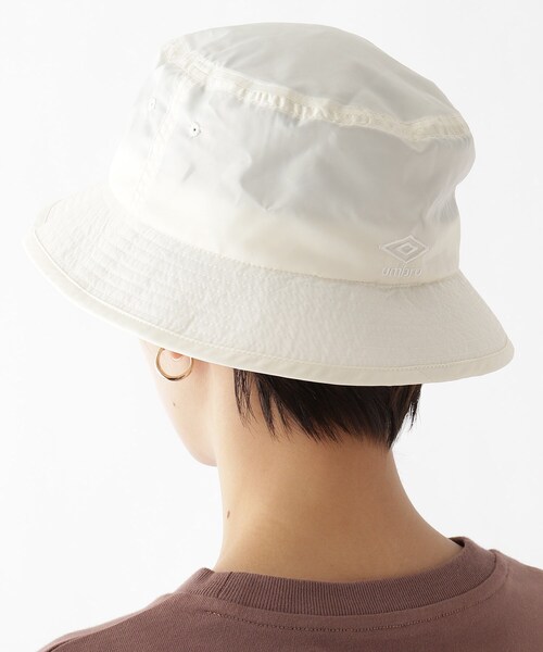 AG by aquagirl（エージーバイアクアガール）の「◆UMBROバケットハット（ハット・レディース・アイボリー/ブラック・00）」の4枚目の写真