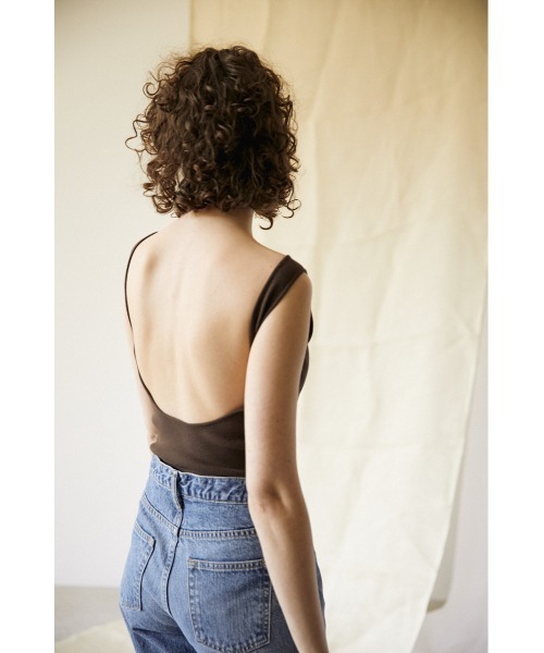 BLACK BY MOUSSY(ブラックバイマウジー)の「washable backless tank(ウォッシャブルバックレスタンク)(タンクトップ・レディース・ブラウン/オレンジ・FREE)」の5枚目の写真