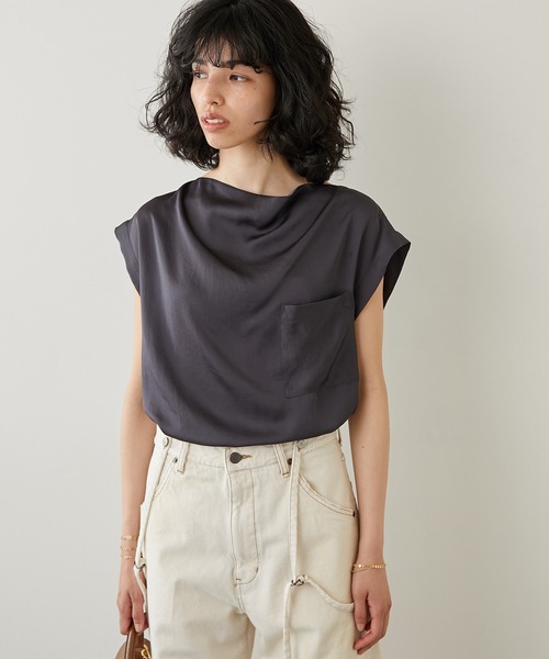 Whim Gazette（ウィムガゼット）の「サテンワッシャーノースリブラウス