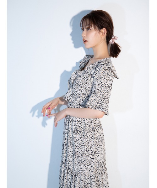 fifth calin（フィフスカラン）の「花柄フリルデザインワンピース（ワンピース・レディース・ライトブルー/ブラック/ブルー・MEDIUM）」の20枚目の写真