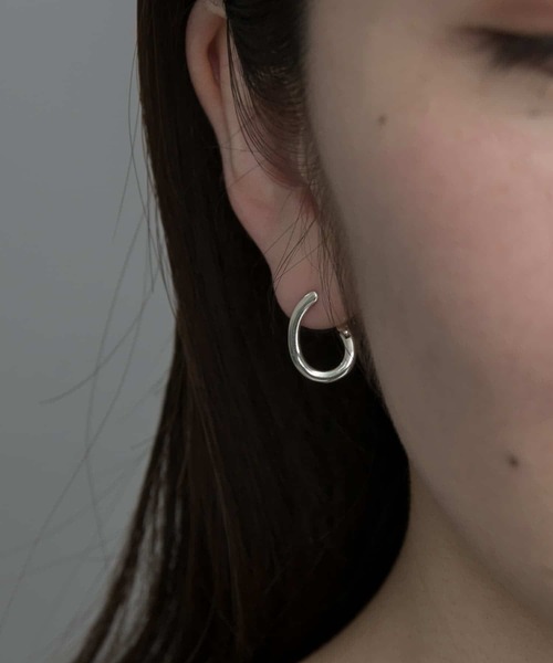 SMELLY(スメリー)の「silver925クロスピアス(ピアス(両耳用)・レディース・シルバー/ゴールド・-)」の8枚目の写真