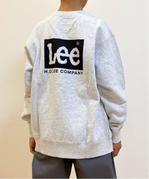 Lee（リー）の「Lee/リー キッズ　コットン裏毛 BOXロゴプリント入り クルースウェット（スウェット・キッズ・ブラック/ベージュ/ピンク/ブルー/ホワイト/グレー/グリーン/スモークピンク・130/140/150）」の3枚目の写真
