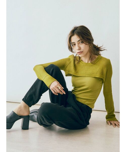 EVRIS（エヴリス）の「レイヤードシアーニットトップス（ニット/セーター・レディース・ブラック/カーキ・FREE）」の22枚目の写真