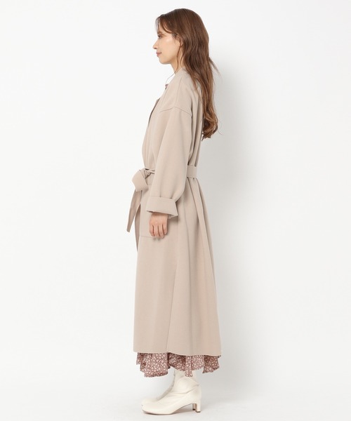 mysty woman(ミスティウーマン)の「【天然アロマサシェ付き】スリット入りですっきり。軽いのにあたたかい!ボリュームガウンコート 214638(チェスターコート・レディース・アイボリー/モカ/グレイッシュブルー/チャコール/ブルーパープル・FREE)」の15枚目の写真