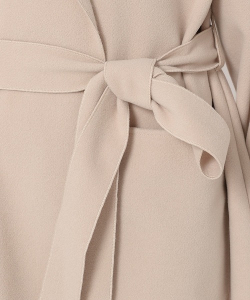 mysty woman(ミスティウーマン)の「【天然アロマサシェ付き】スリット入りですっきり。軽いのにあたたかい!ボリュームガウンコート 214638(チェスターコート・レディース・アイボリー/モカ/グレイッシュブルー/チャコール/ブルーパープル・FREE)」の19枚目の写真