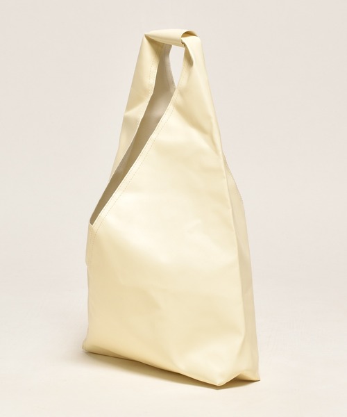 SVEC（シュベック）の「ミニマル トライアングル トートバッグ（トートバッグ・レディース・ブラック/ホワイト/ブラウン/アイボリー・FREE）」の14枚目の写真