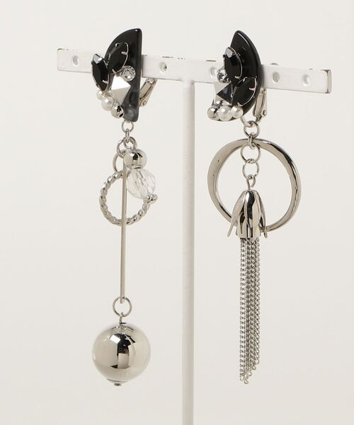 amplis(アンプリス)の「【amplis/アンプリス】principal earring / プリンシパルイヤリング(イヤリング・レディース・シルバー/ゴールド・FREE)」の2枚目の写真