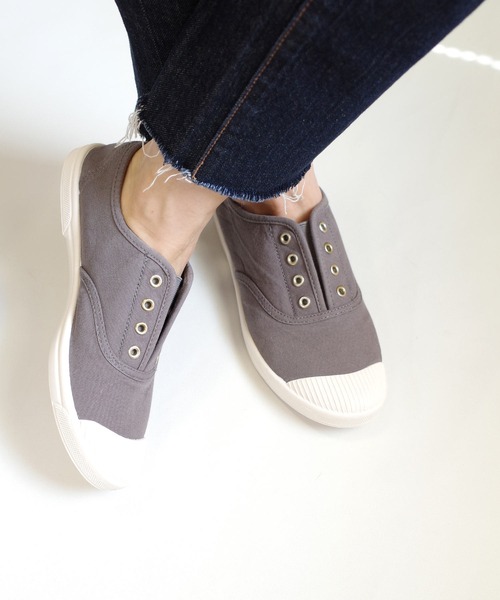 AmiAmi（アミアミ）の「キャンバススリッポンスニーカー（スニーカー・レディース・グレイッシュベージュ/チャコール/ブラック・22.5cm/23cm/23.5cm/24cm/24.5cm/25cm）」の18枚目の写真