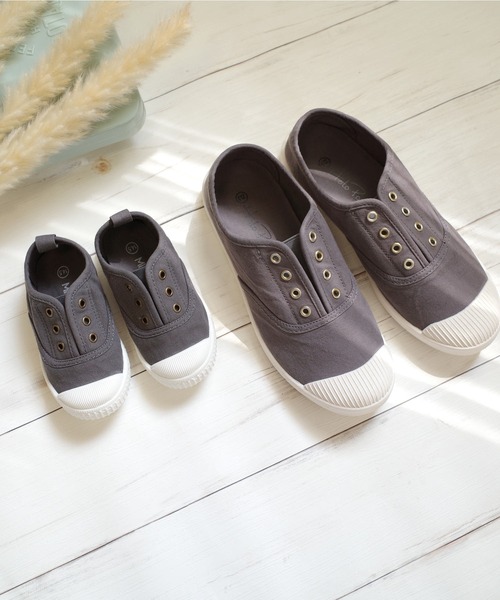 AmiAmi（アミアミ）の「キャンバススリッポンスニーカー（スニーカー・レディース・グレイッシュベージュ/チャコール/ブラック・22.5cm/23cm/23.5cm/24cm/24.5cm/25cm）」の19枚目の写真