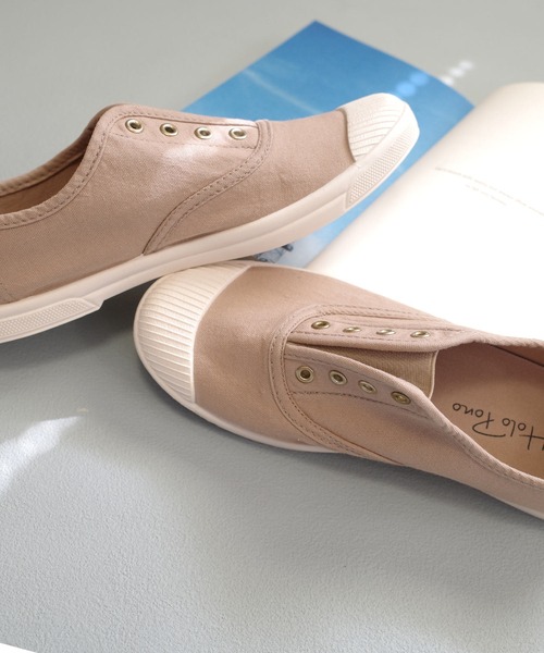 AmiAmi（アミアミ）の「キャンバススリッポンスニーカー（スニーカー・レディース・グレイッシュベージュ/チャコール/ブラック・22.5cm/23cm/23.5cm/24cm/24.5cm/25cm）」の22枚目の写真