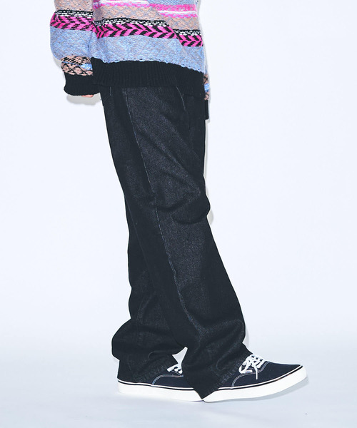 URBAN RESEARCH（アーバンリサーチ）の「GOODBETTERBEST　タックデニムパンツ（デニムパンツ・メンズ・ブラック/ブルー・1/2）」の5枚目の写真