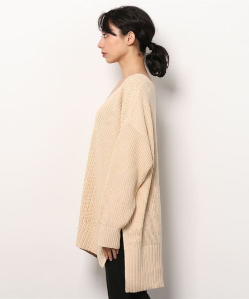 DISCOAT（ディスコート）の「畦Vネックプルオーバー（ニット/セーター・レディース・ホワイト系その他/パープル/ブラック・FREE）」の4枚目の写真