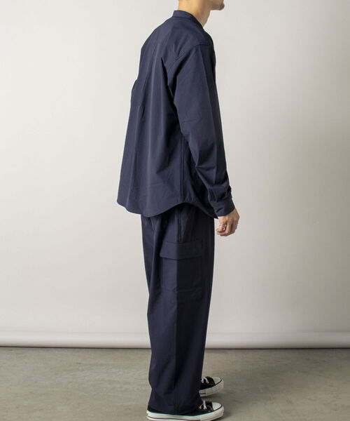GLOSTER（グロスター）の「【RIP-STOP/リップストップ生地使用】【GLOSTER/グロスター】BANDCOLLAR バンドカラーシャツ（シャツ/ブラウス・メンズ・ブラック/ネイビー・LARGE/MEDIUM）」の3枚目の写真