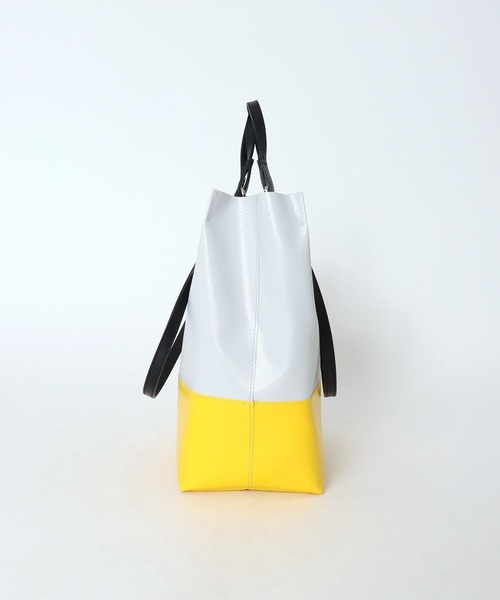 Jines（ジネス）の「VIOLAd′ORO(ヴィオラドーロ）/V-1381　2WAYハンドルターポリン素材☆超軽量トートBAG（トートバッグ・レディース・ブラック/カーキ/ホワイト×ブラック/イエロー系・FREE）」の19枚目の写真