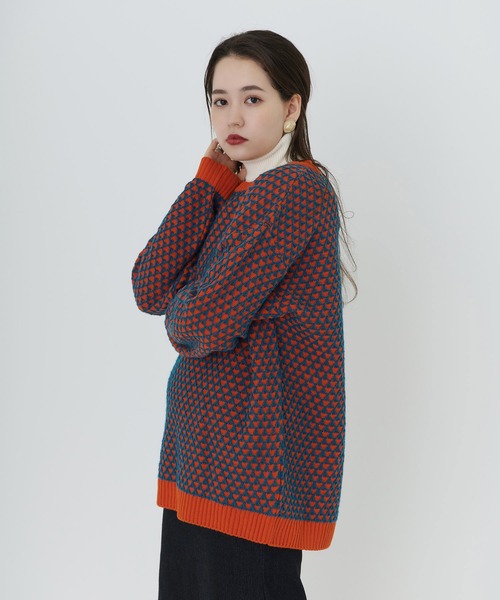 TINA：JOJUN（ティーナジョジュン）の「ユニセックス 柄編みニット TINA：JOJUN（ニット/セーター・レディース・グリーン/オレンジ・M）」の2枚目の写真