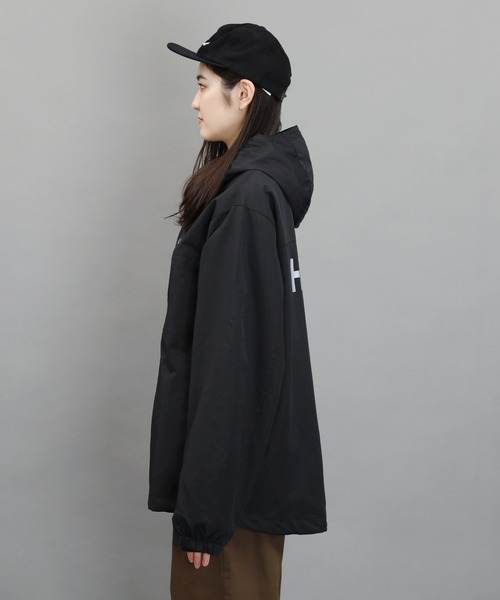 HUF（ハフ）の「HUF / ハフ ESSENTIALS ZIP STANDARD SHELL ナイロン マウンテンパーカー（マウンテンパーカー・メンズ・ブラック・SMALL/MEDIUM/LARGE/X-LARGE/XX-LARGE）」の17枚目の写真