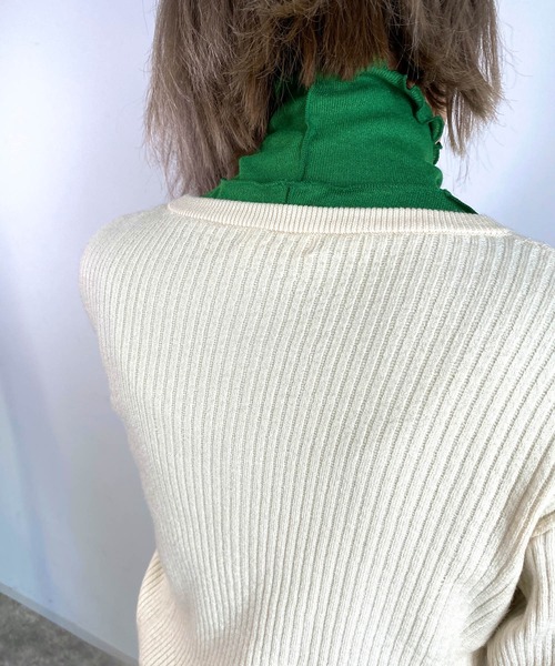 MLI'A(エムリア)の「ハイネックメロウカットトップス(Tシャツ/カットソー・レディース・オフホワイト/オレンジ/グリーン/ライトグリーン/ブラック・M)」の15枚目の写真