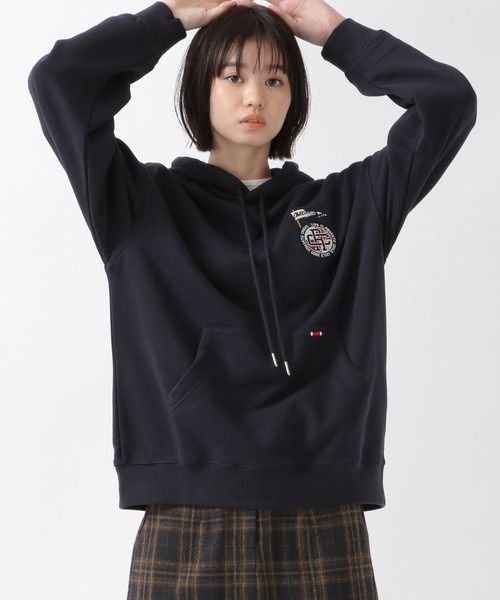 ROMANTIC CROWN（ロマンティッククラウン）の「【UNISEX】ROMANTIC CROWN／CLUB FLAGパーカー  2219748（パーカー・レディース・カーキ/ネイビー/グレー・LARGE/X-LARGE/MEDIUM）」の3枚目の写真