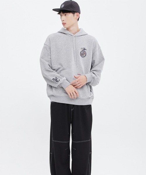 ROMANTIC CROWN（ロマンティッククラウン）の「【UNISEX】ROMANTIC CROWN／CLUB FLAGパーカー  2219748（パーカー・レディース・カーキ/ネイビー/グレー・LARGE/X-LARGE/MEDIUM）」の12枚目の写真